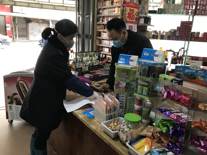 基層女同志巾幗不讓須眉，在疫情防控中英勇奮斗7.jpg