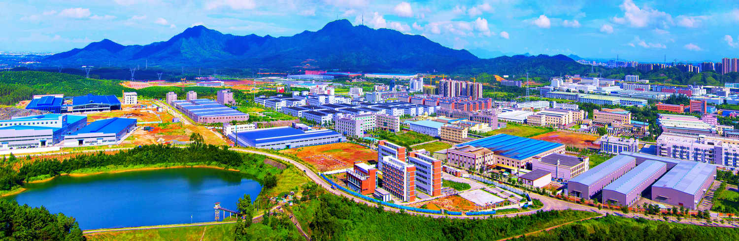 1、江門翠山湖高新技術(shù)產(chǎn)業(yè)開發(fā)區(qū)，依山靠水、環(huán)境優(yōu)美（黃錫球攝）_調(diào)整大小.jpg