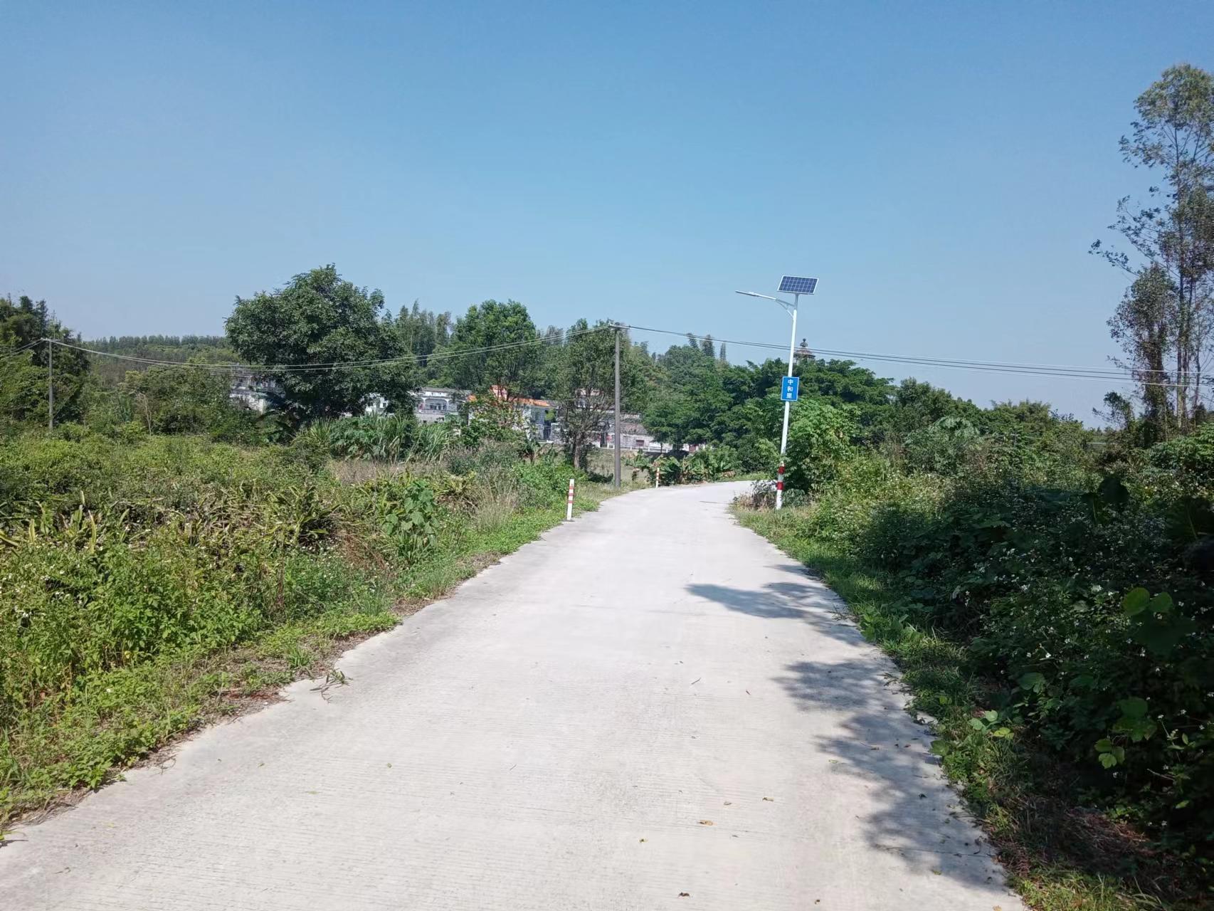 01蜆岡鎮(zhèn)建設(shè)好農(nóng)村公路-1中和村道(1-4四宮格).jpg