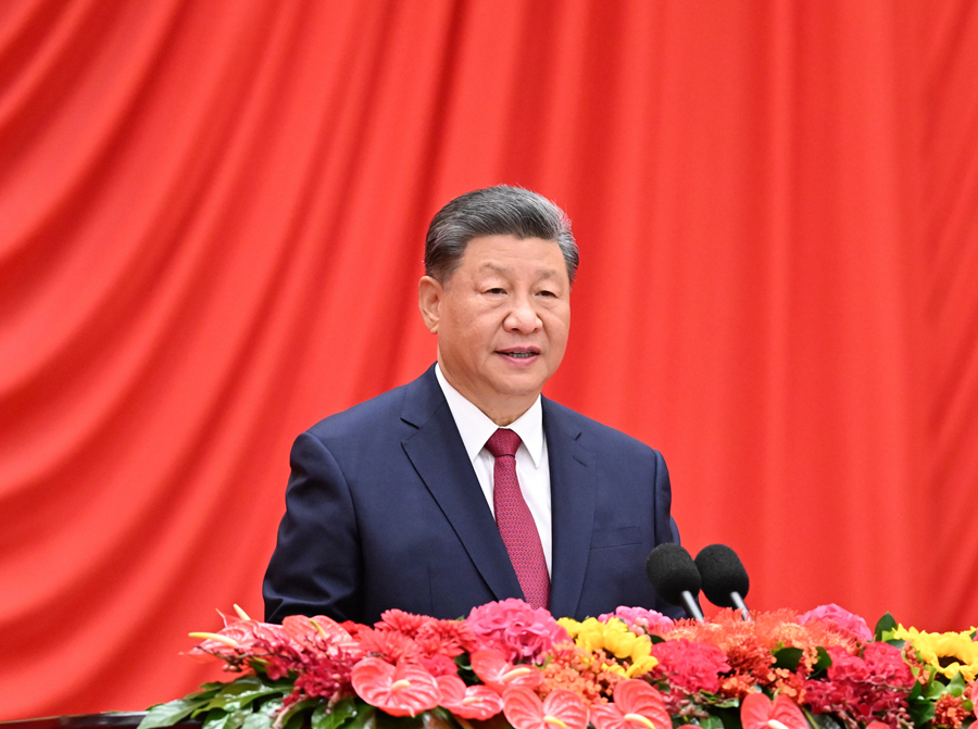 ??9月30日晚，慶祝中華人民共和國成立75周年招待會在北京人民大會堂隆重舉行。中共中央總書記、國家主席、中央軍委主席習近平出席招待會并發(fā)表重要講話。