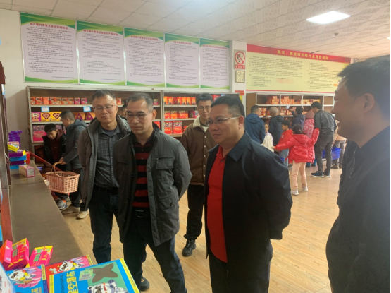 開平市領導張偉業(yè)到市供銷社檢查安全生產(chǎn)工作