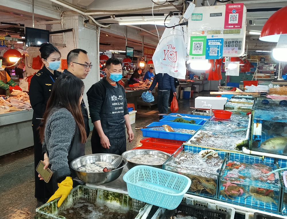 市市場監(jiān)管局全力護(hù)航“五一”食品安全